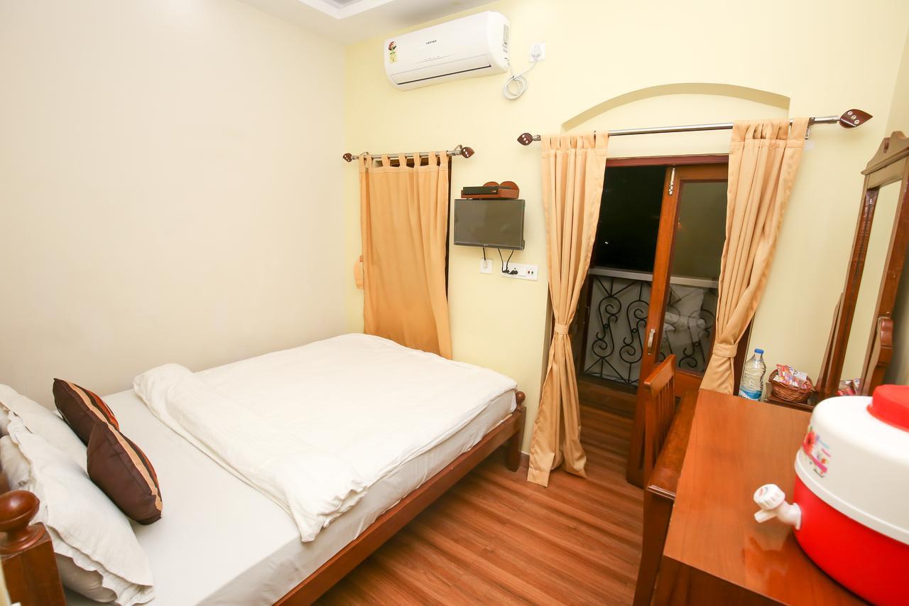 Cecil Hotel 3*